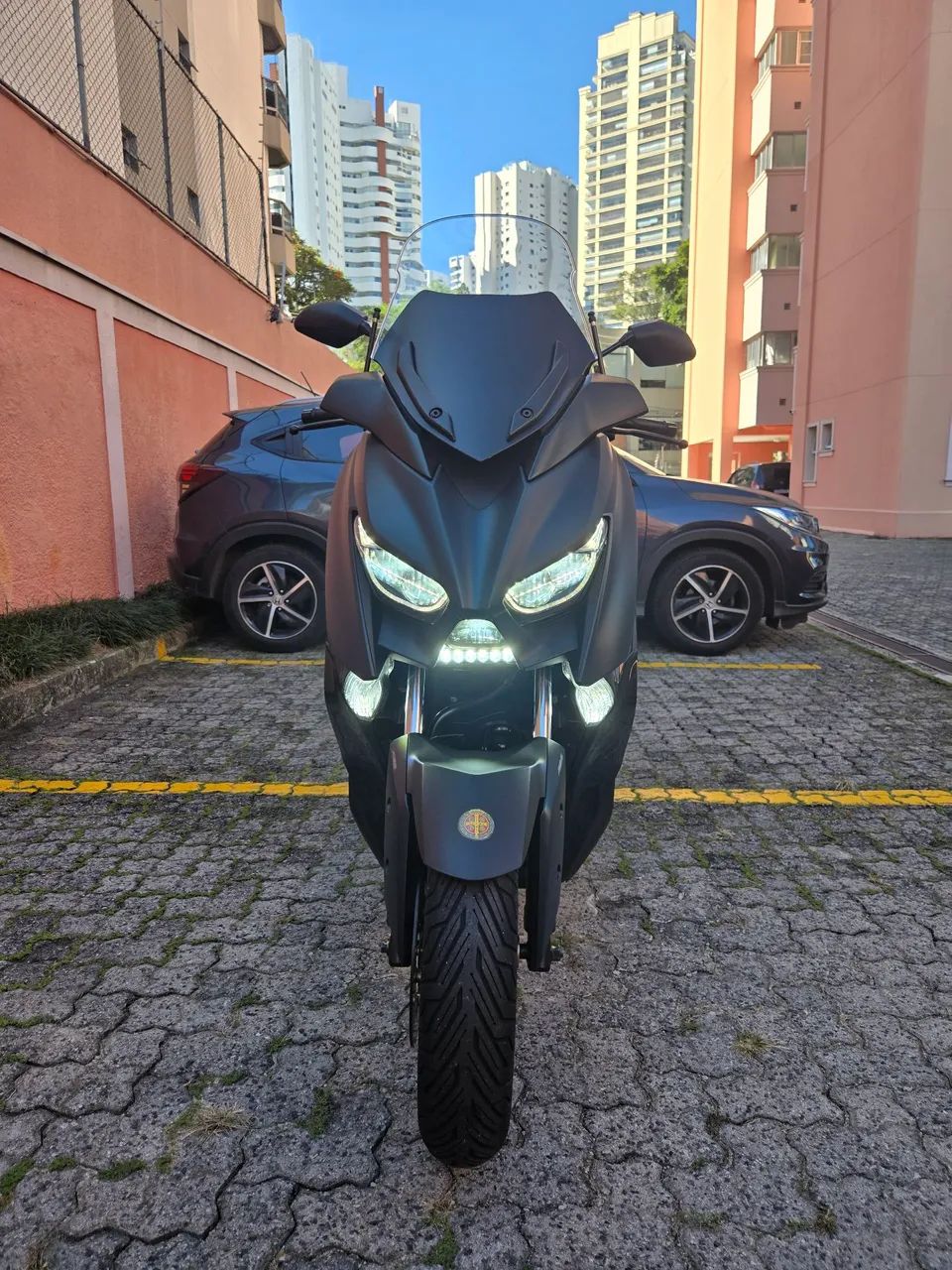 XMax 250 ABS Novíssima!! - Foto 2