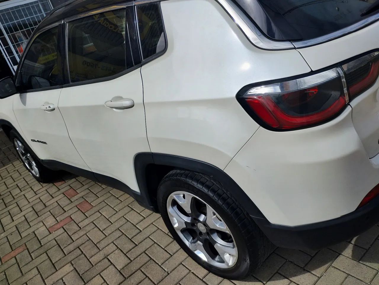 Jeep Compass Limited 2.0 4X2 Flex 16V Aut. 2018 - Foto 2