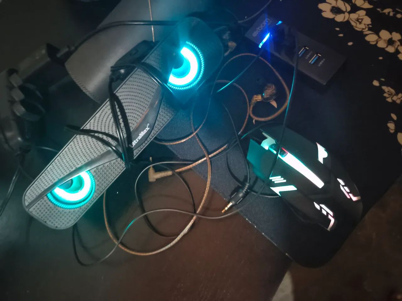 MESA,FONE KZ EDX, EXTRATOR,MOUSE E PAD SOM E HUB USB - Foto 5