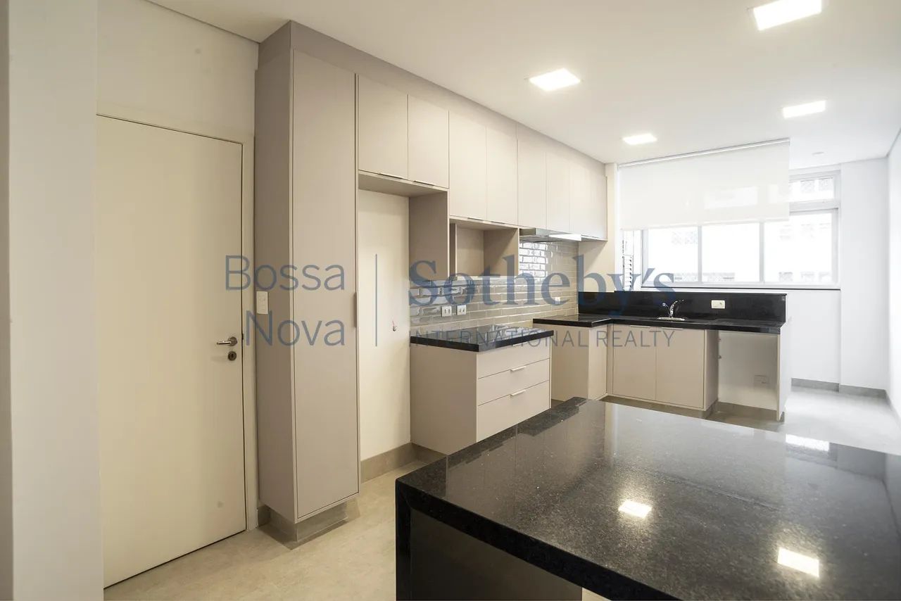 Apartamento reformado em localização cobiçada - Foto 5
