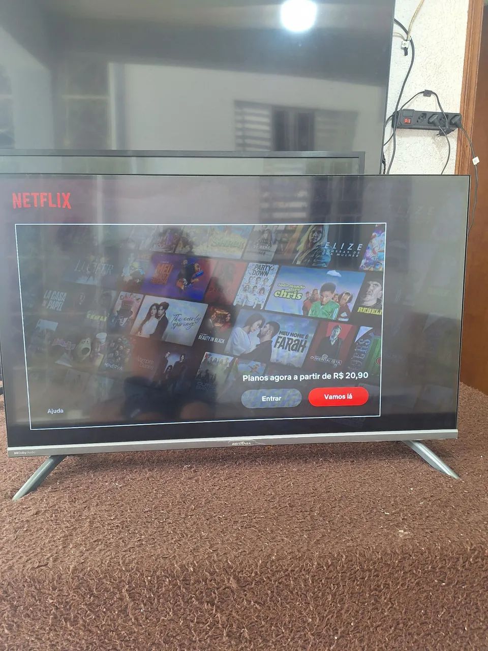 TV SMART ANDROID PHILCO BRITANIA,  32 POLEGADAS ESTADO DE NOVA ACEITO CARTÃO DE CRÉDITO  - Foto 4