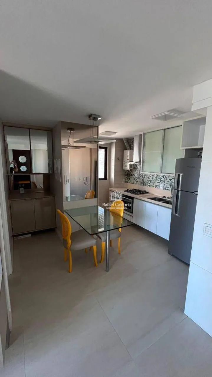 ALUGA-SE FLAT MOBILIADO NA TORRE