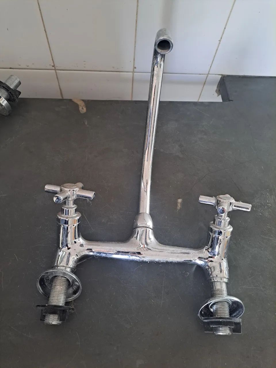 Torneiras DECA de mesa