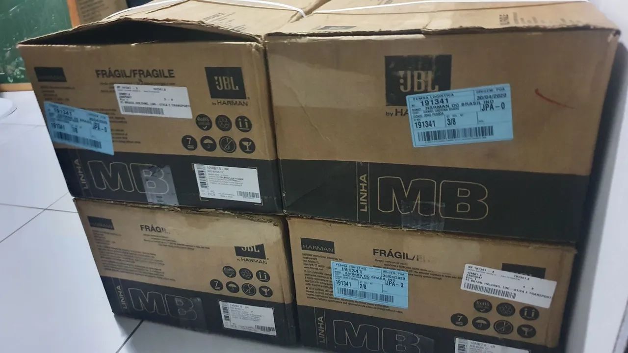 Alto falante Woofer de 12 polegadas MB 7.8 JBL 3900 RMS 4 OHMS não usado na caixa zero - Foto 3