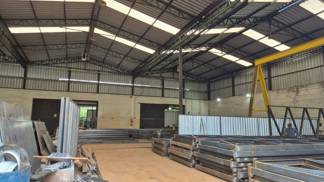 VENDA DE GALPÃO COM 1000m²