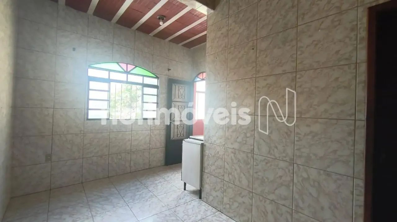 Casa 2 Quartos com garagem livre, coberta e demarcada. - Foto 3