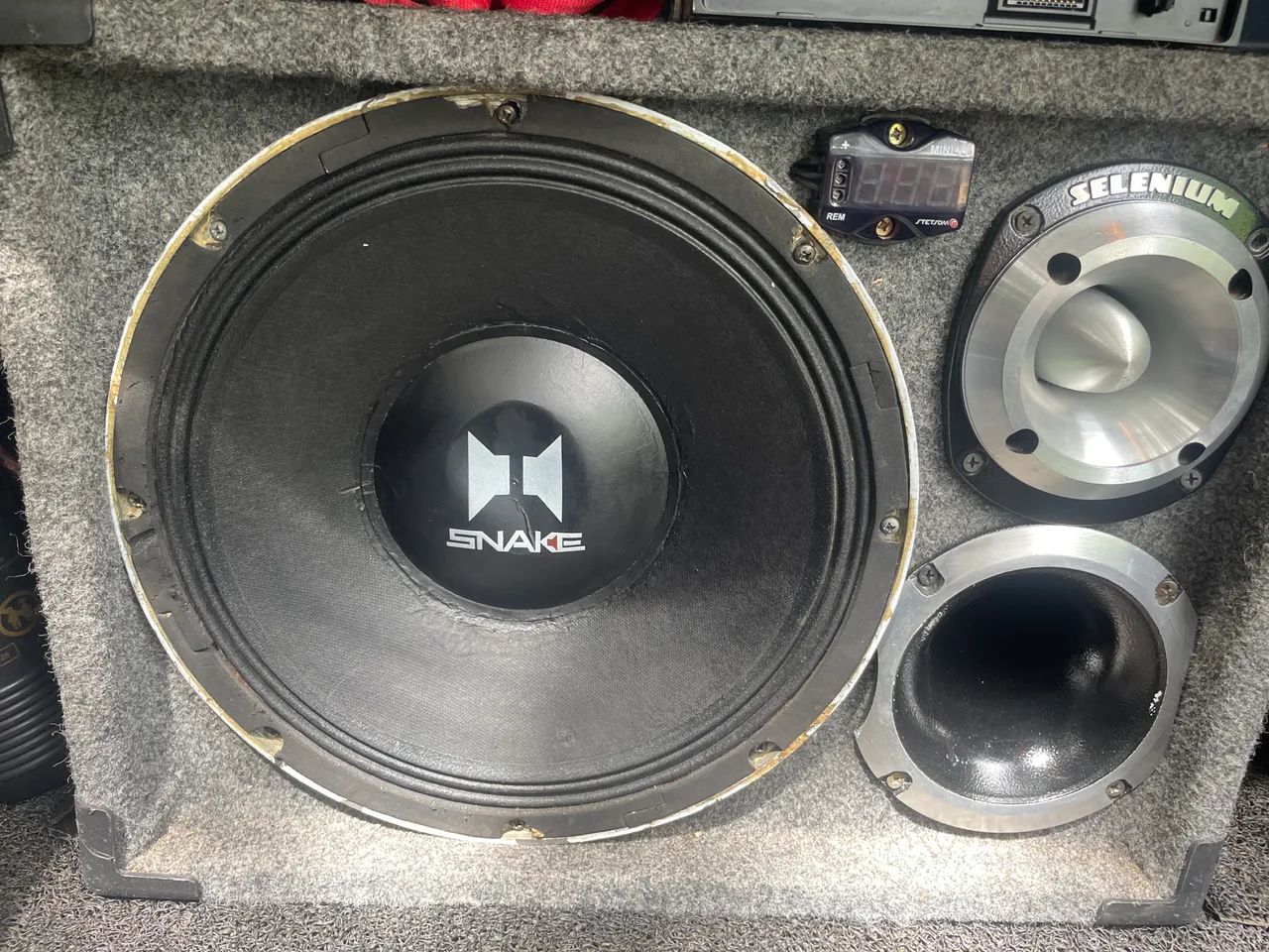 Vendo caixa trio