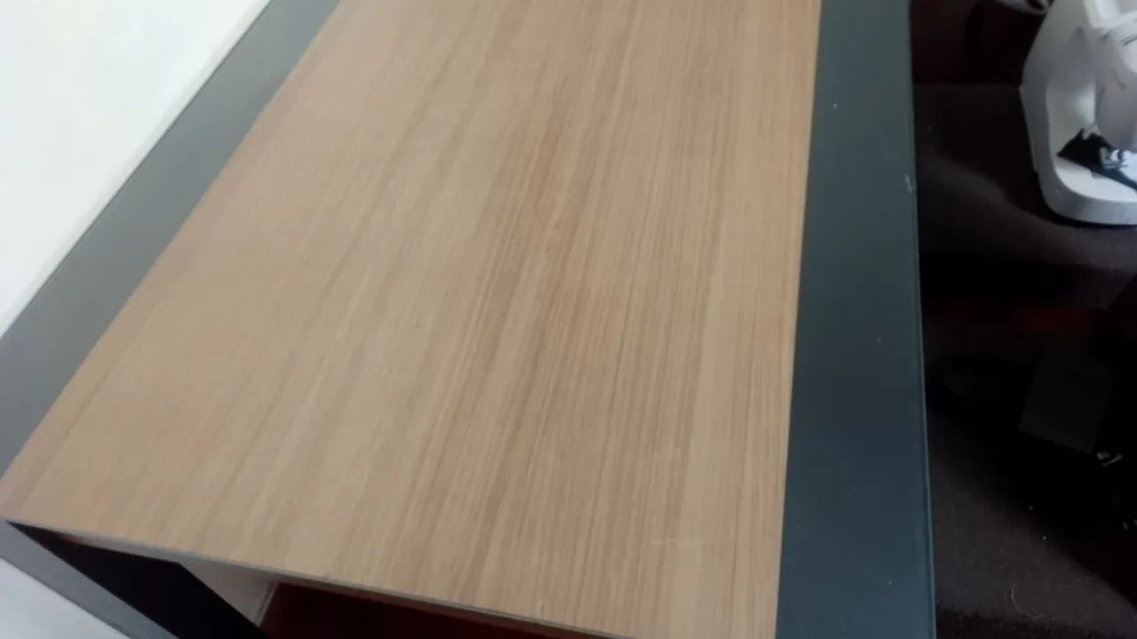 Mesa 4 cadeira MDF com tampo de vidro