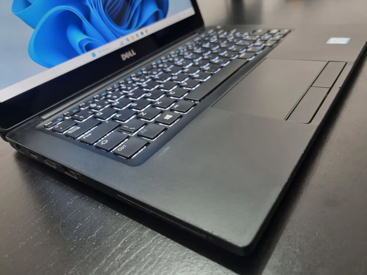 Notebook Dell Tablet Core i5-7ªGer, 8GB de RAM, 256GB SSD - Foto 4