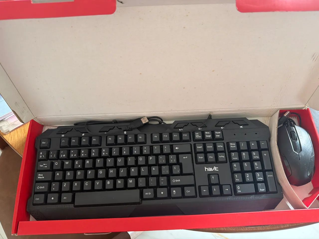 Combo Teclado e mause HAVIT, novo sem uso. 