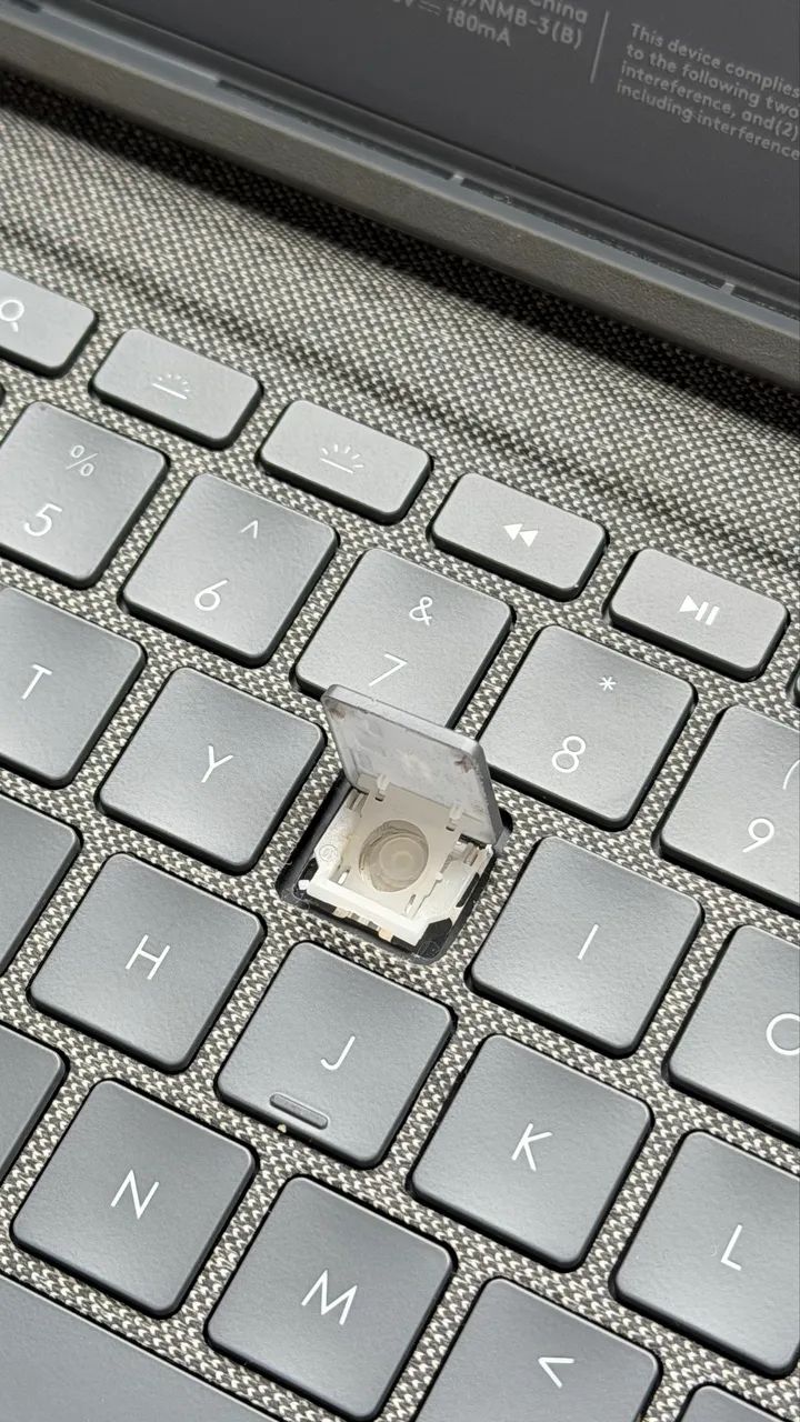 Teclado para iPad 11 polegadas (leia a legenda) Logitech  - Foto 4
