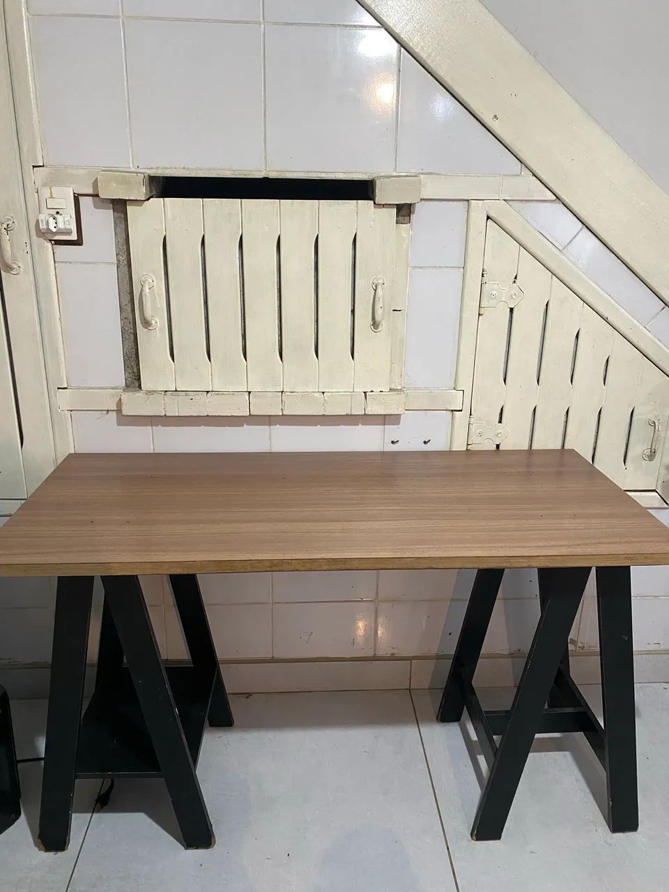 Mesa madeira estilo industrial 