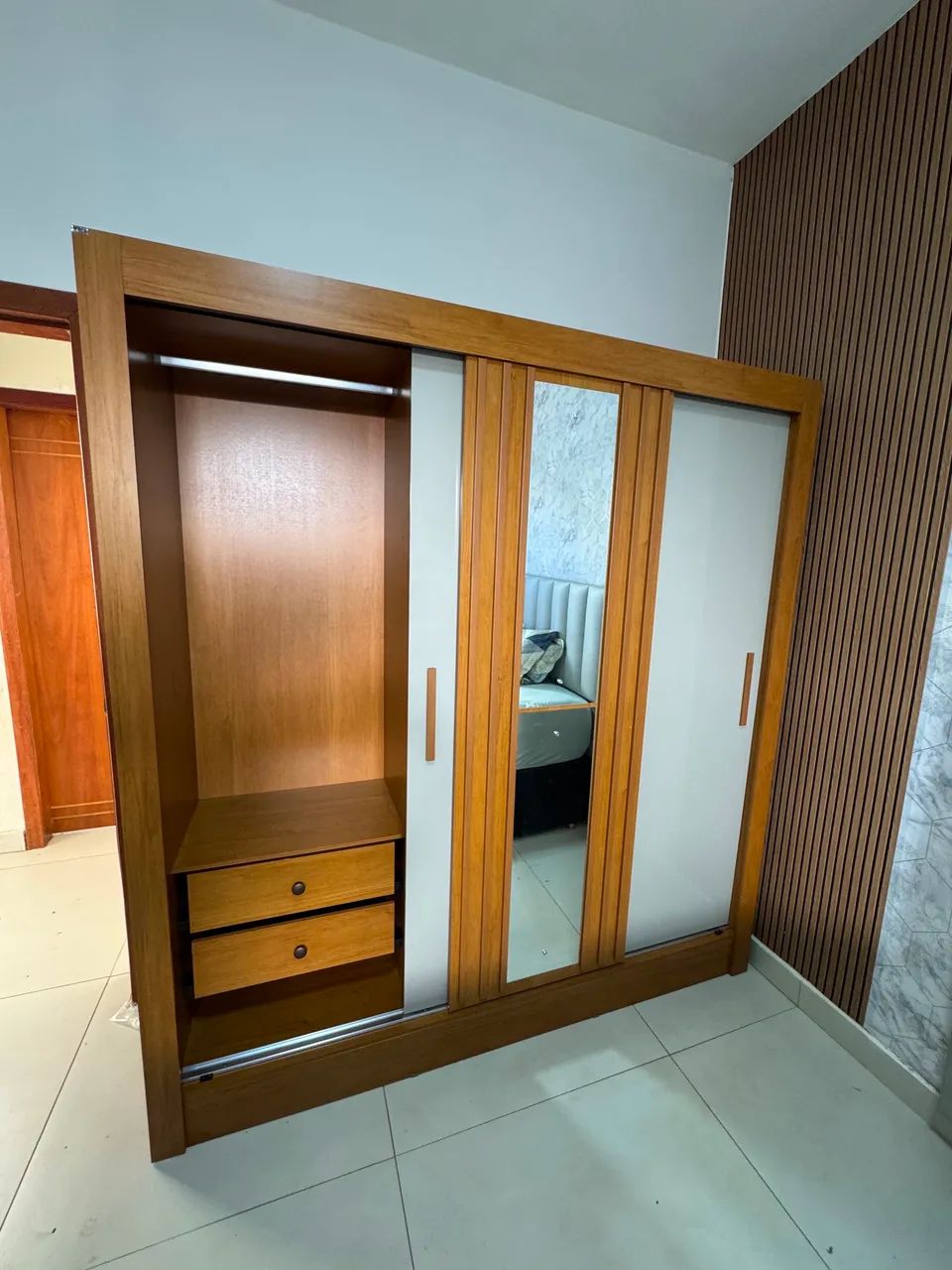 Guarda roupa Paraty 