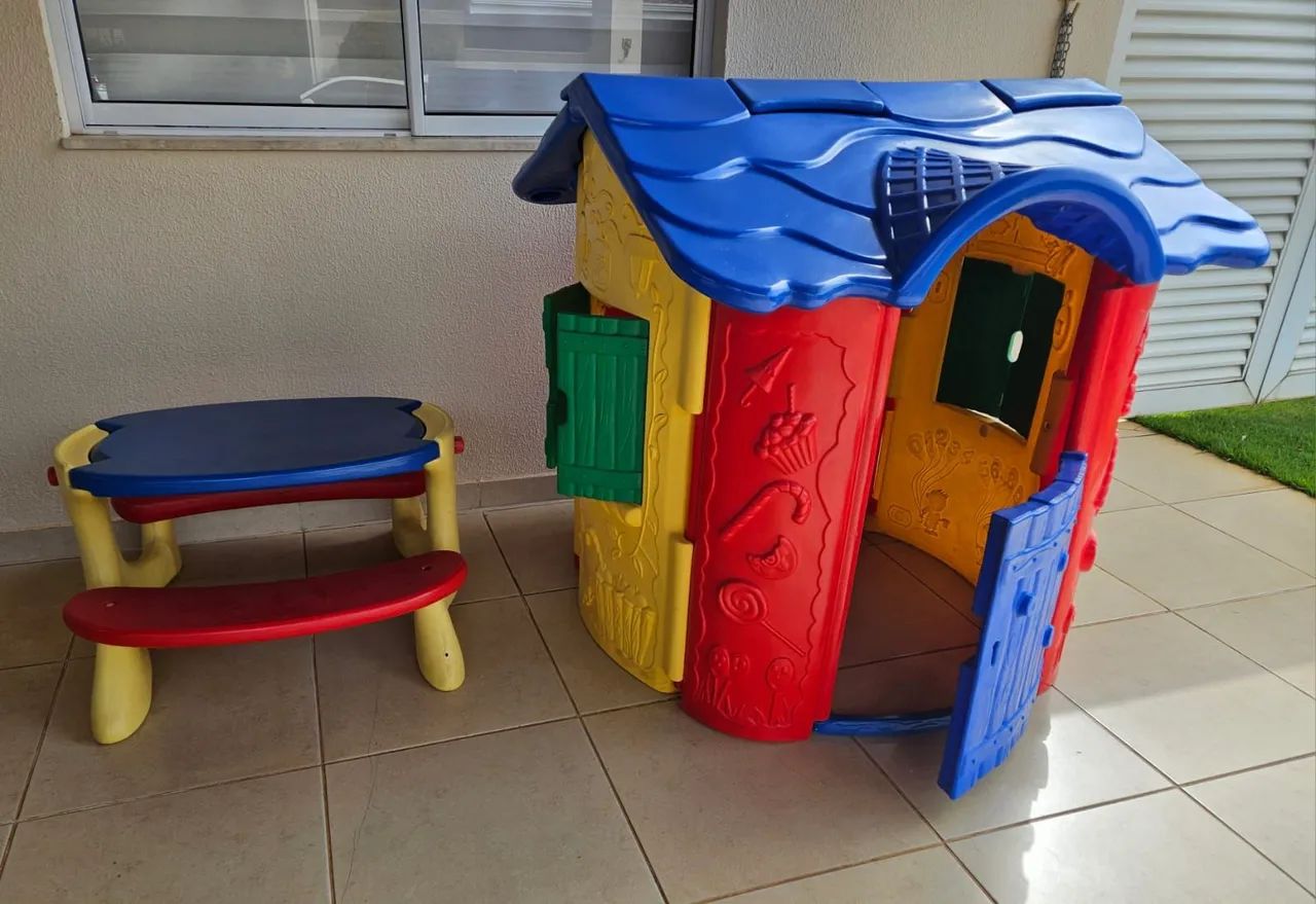 Vende casa e mesa de brinquedo  - Foto 2
