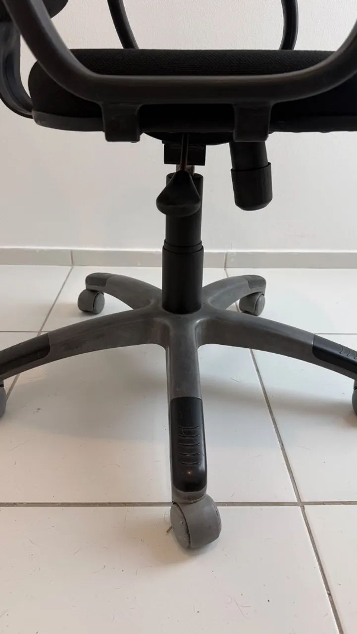 Cadeira de escritório  - Foto 4