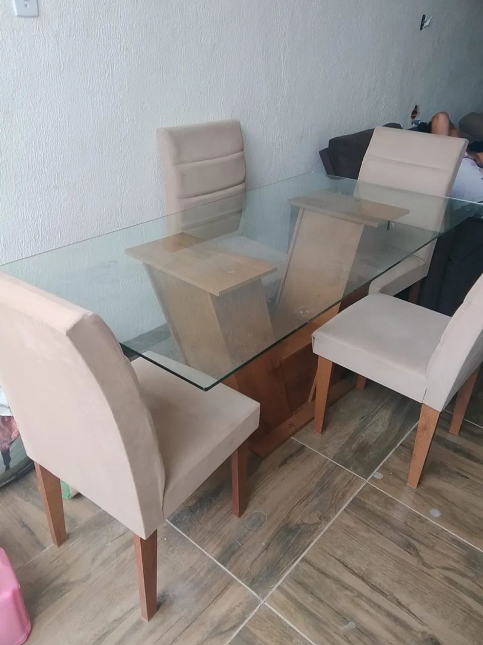 Vendo mesa 4 cadeiras entrego - Foto 3