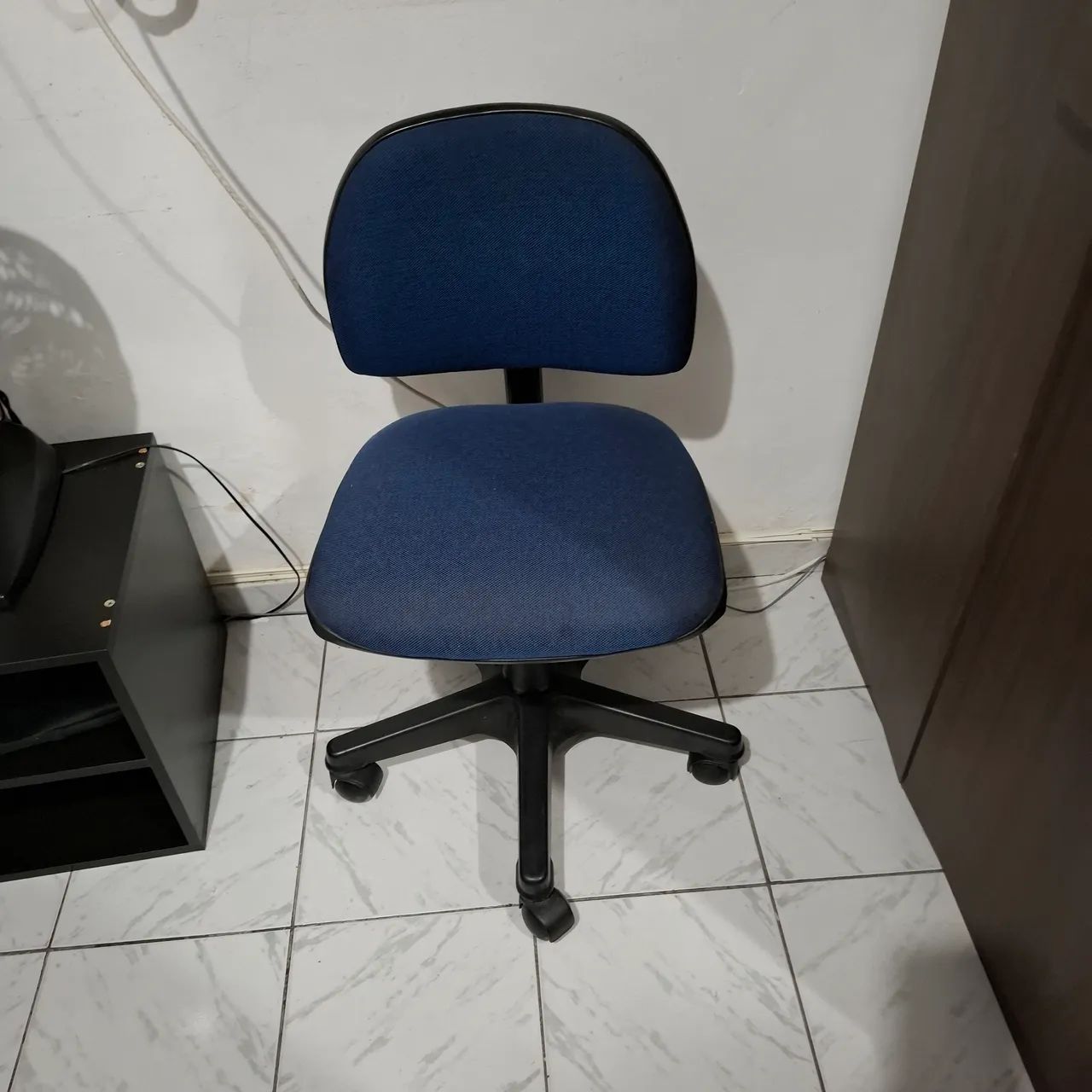 Cadeira de secretaria giratória 