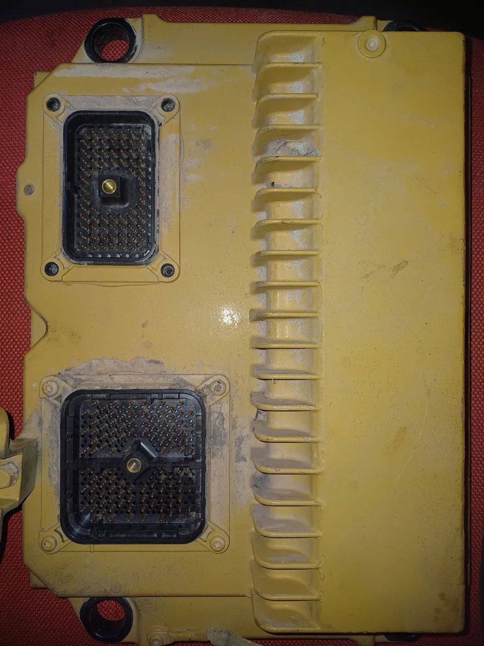 Módulo central eletrônica caterpillar do motor c9
