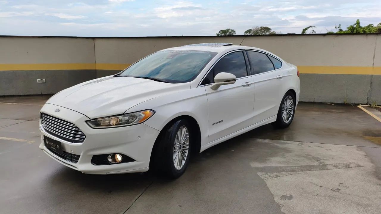 Ford Fusion Fusion Titanium 2.0 145cv Aut. (Híbrido) 2015