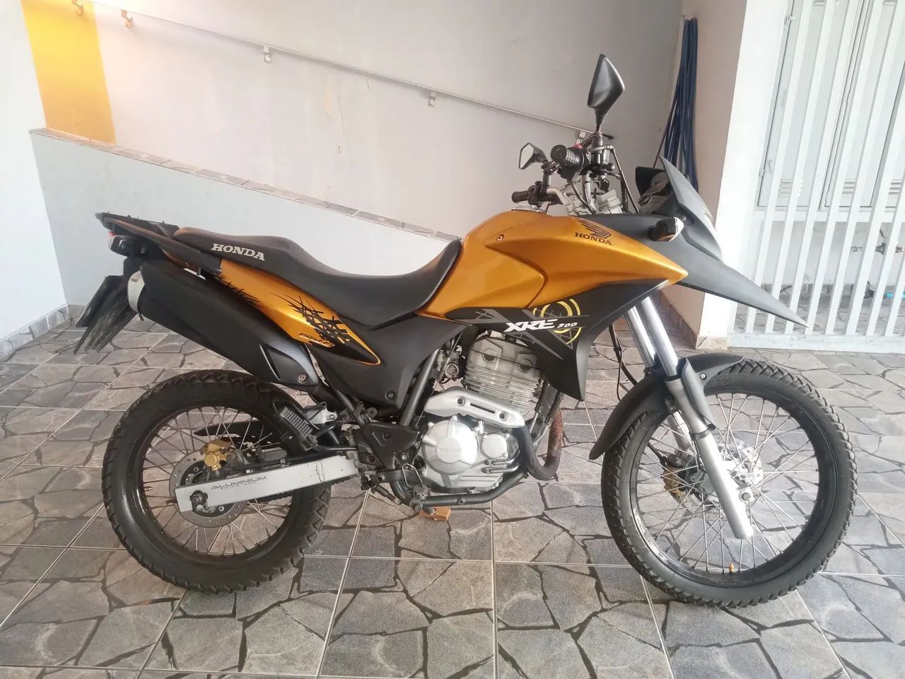 Moto XRE - Foto 3