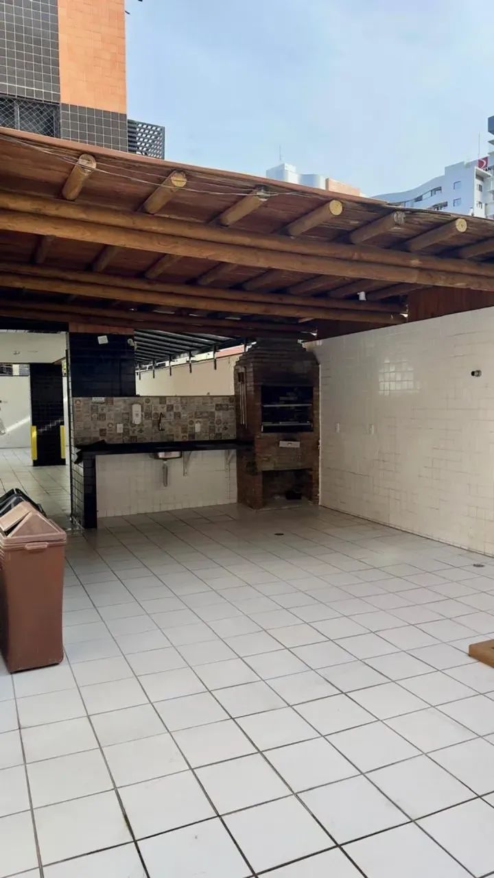 vendo apartamento 3 quartos no edificio via Grandesso ponta verde - Foto 3