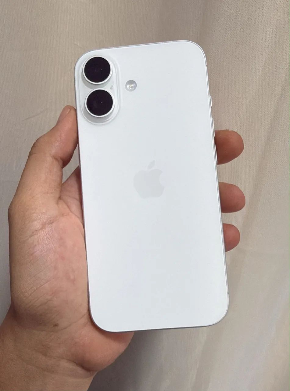 iPhone 17