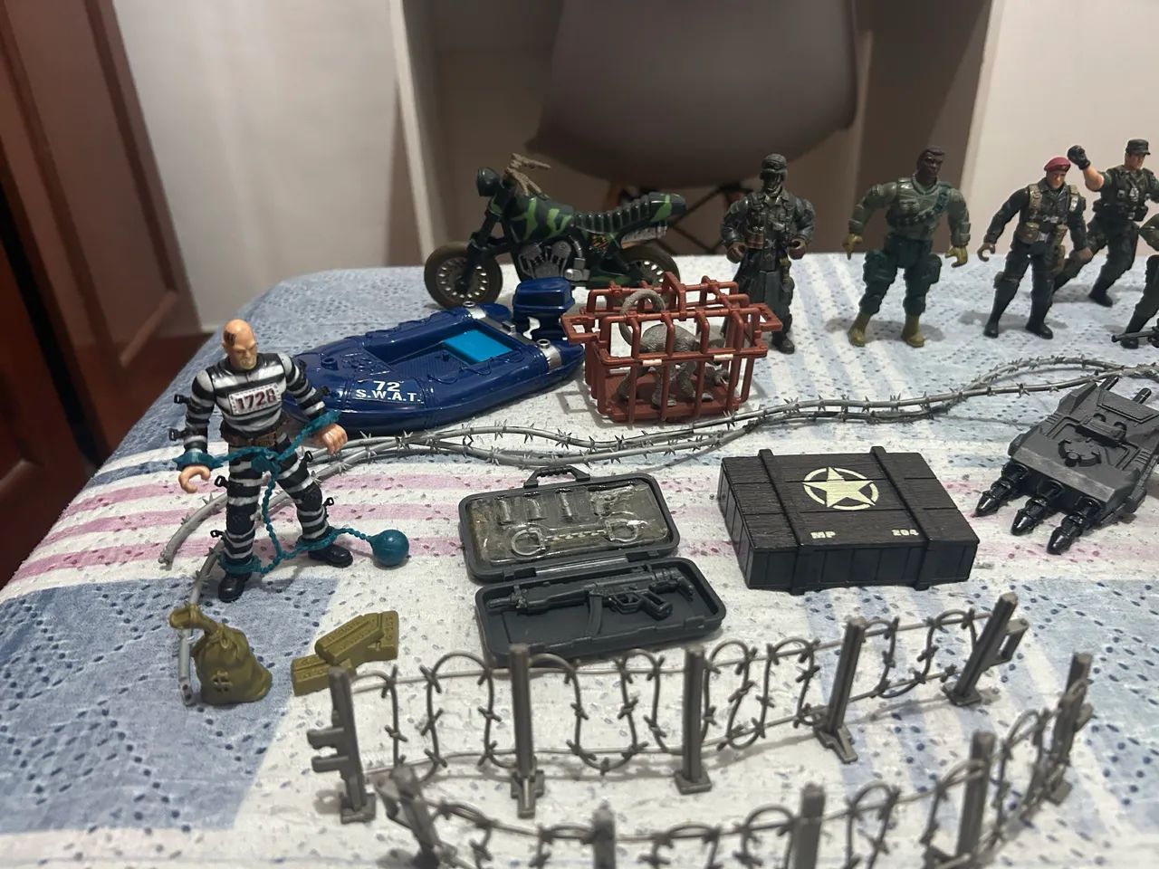 Brinquedos comando em ação  - Foto 3