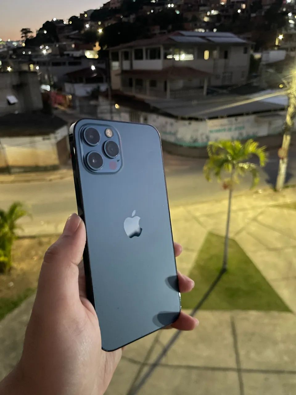 iPhone 12 Pro 128g - Foto 2