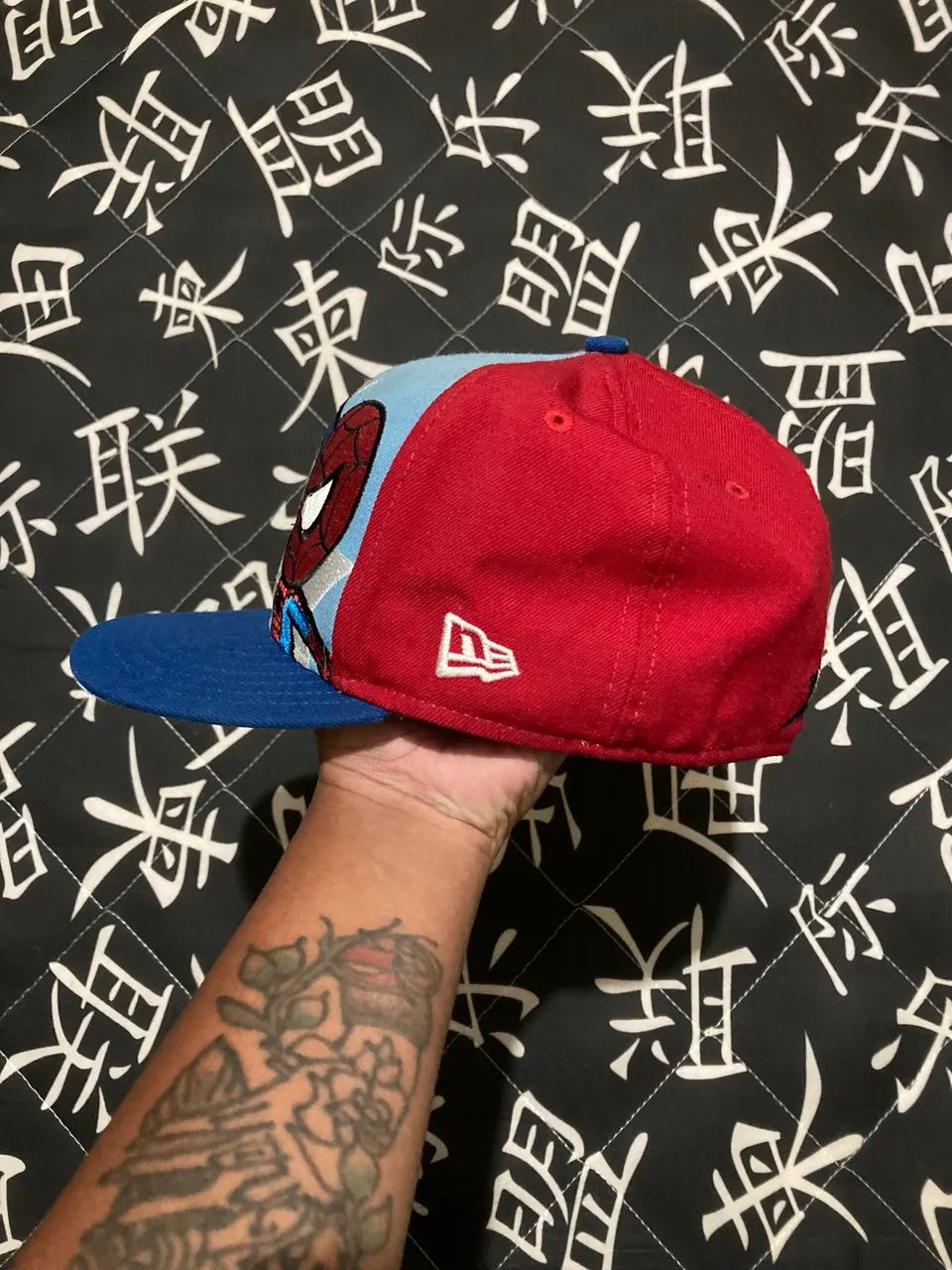 Boné New Era Marvel x Tokidoki Homem Aranha  - Foto 4