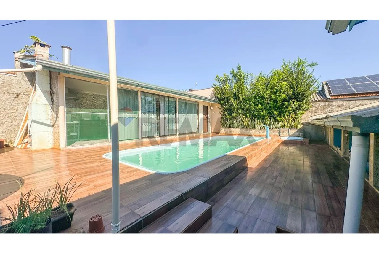 Casa com 04 quartos e piscina na Vila Operária em Toledo-PR! - Foto 2