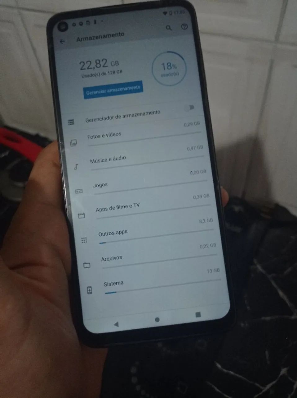Vende um celular em ótimo estado 