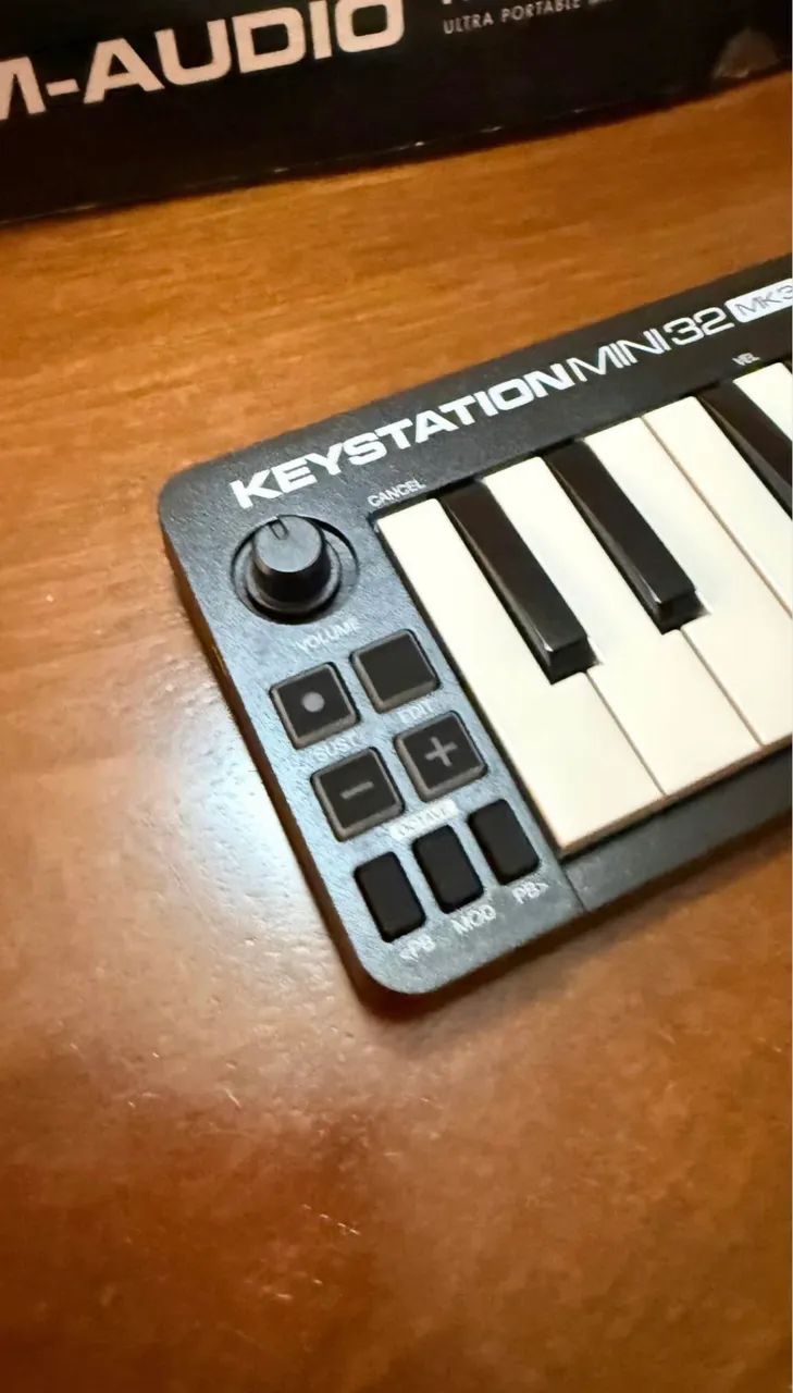 Controladora M audio