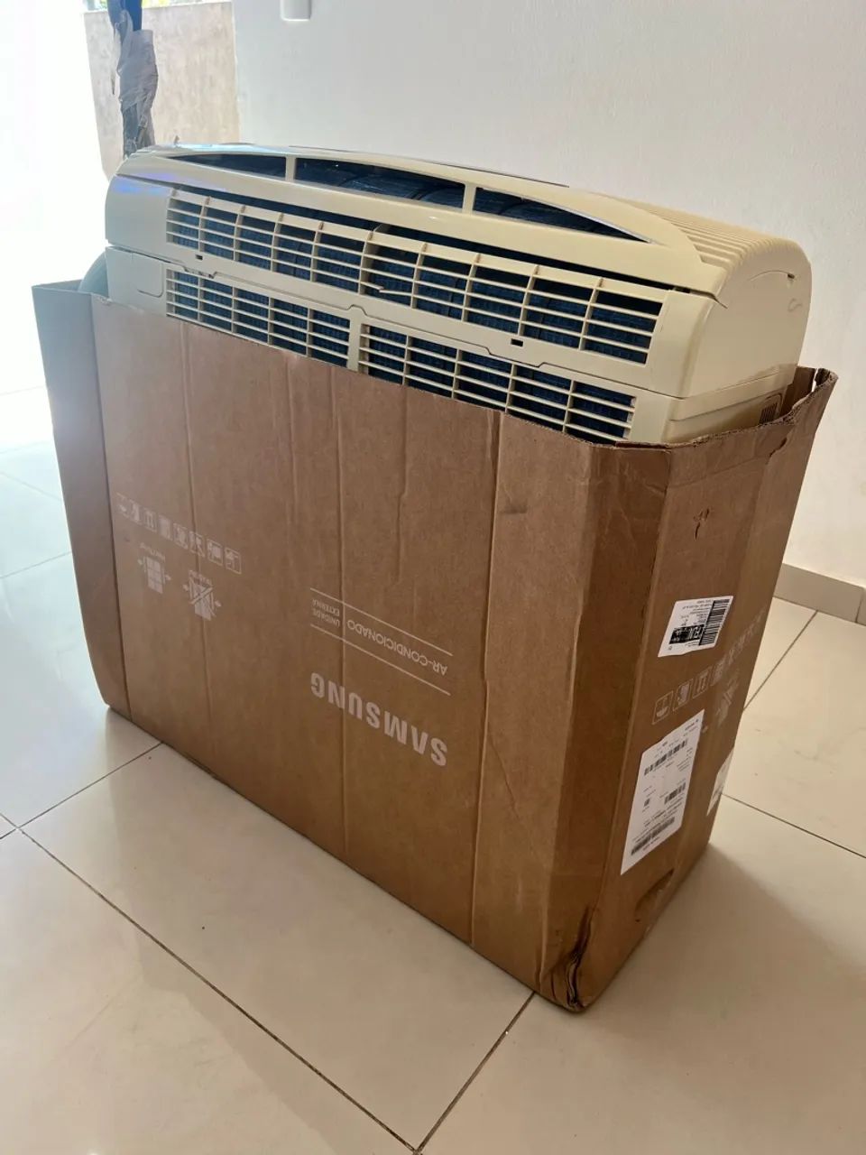 Ar Condicionado Komecco 9 mil BTU - Foto 2
