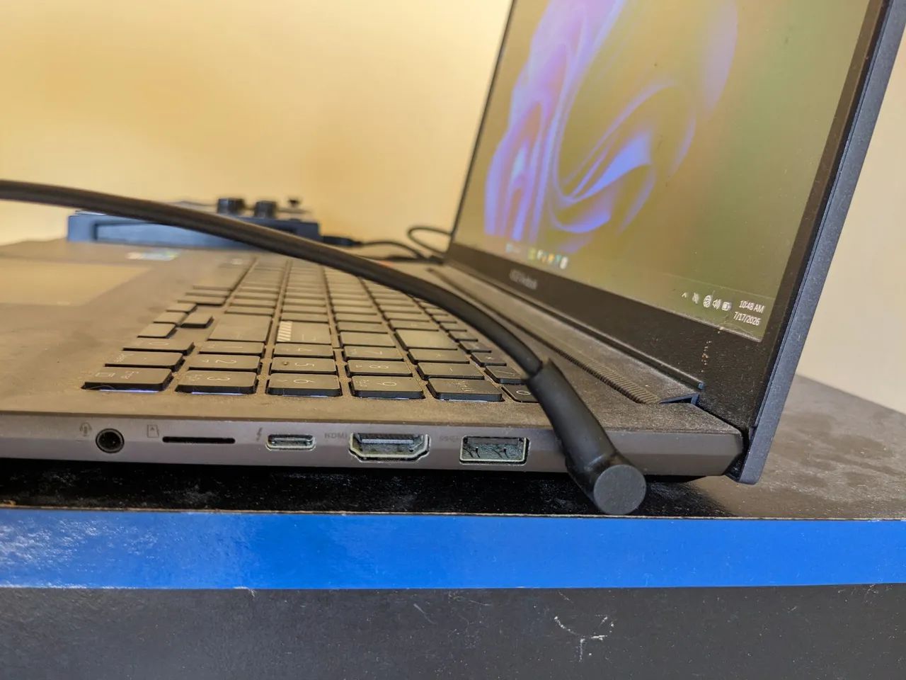 ASUS Vivobook Pro 16X OLED 4K Plus NVIDIA Studio GeForce RTX 3050 - Foto 5