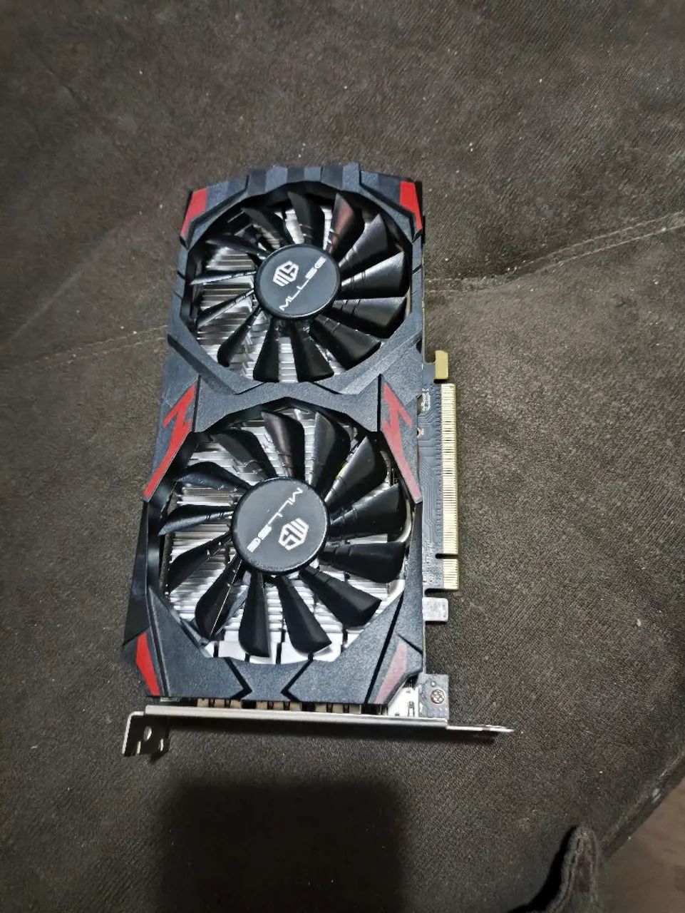 RX580 8GB COM DEFEITO 