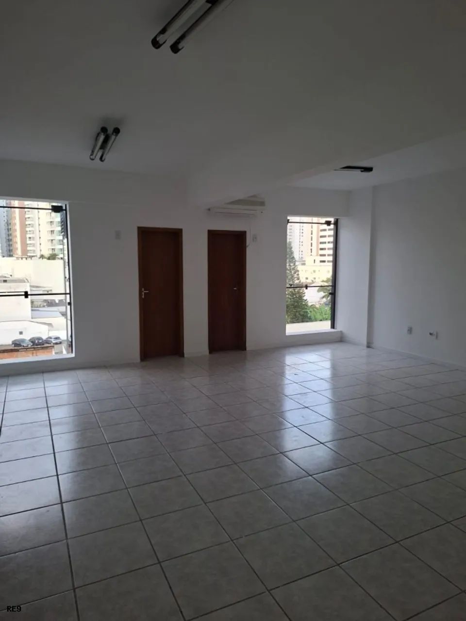 Sala Comercial para Venda em Itajaí, Centro, 2 banheiros - Foto 4