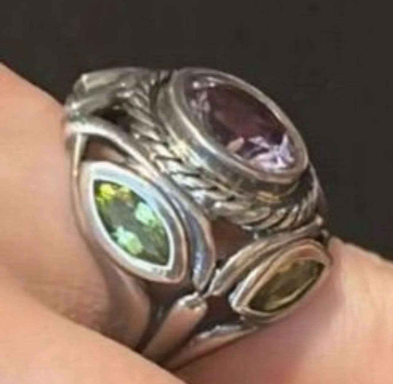 Anel em prata com pedras de ametista e peridoto  - Foto 3