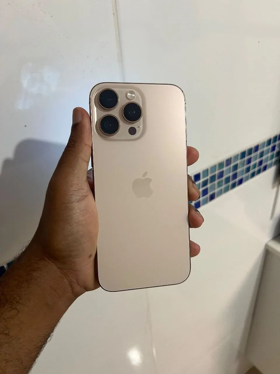 Vendo Iphone 16 Pro Max - Foto 2