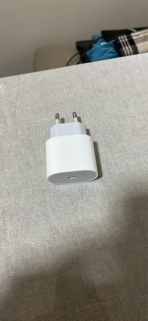 Fonte de Carregador  USB-C para iPhone / Android