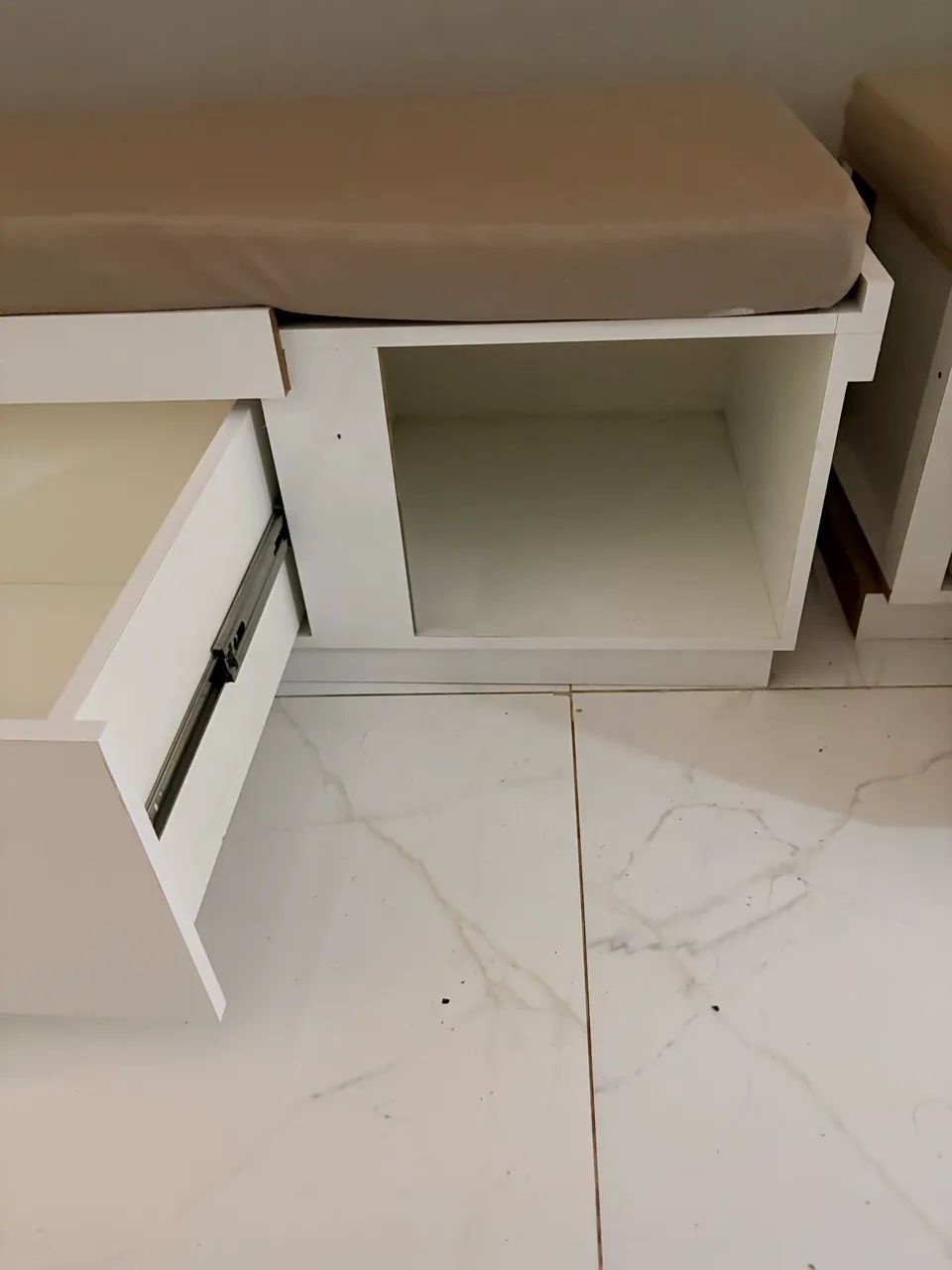 Bancos com armazenamento  - Foto 5