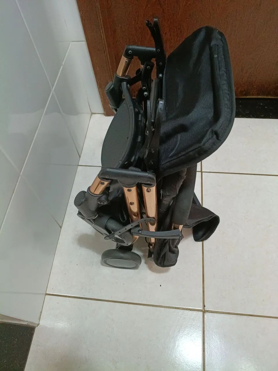 Carrinho de bebê borigotto - Foto 4