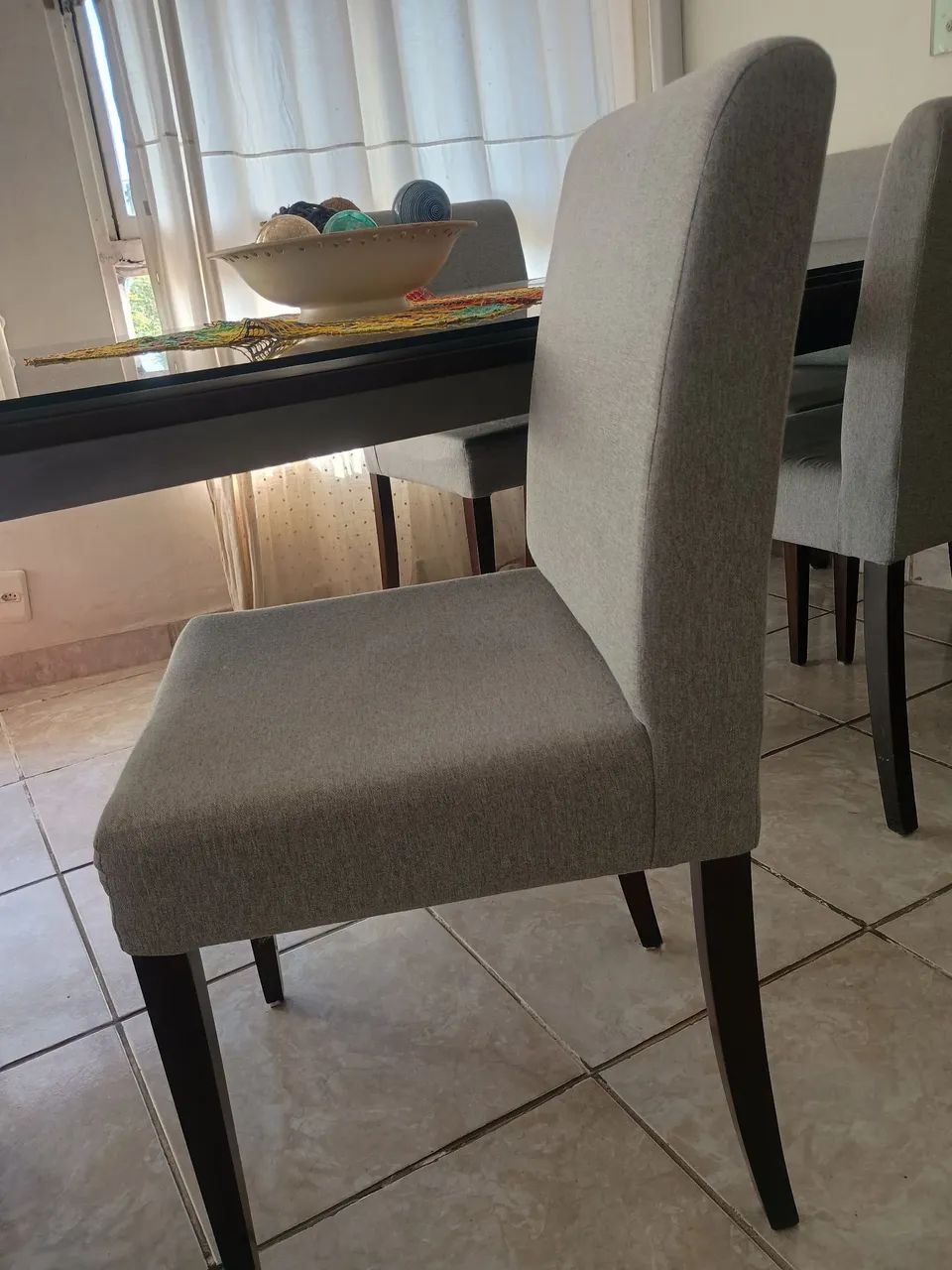 Mesa madeira e vidro e 8 cadeiras - Foto 5