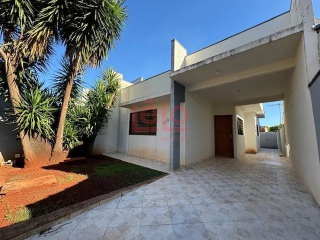 Casa para alugar no Jardim Piatã em Maringá, com 2 quartos e 2 vagas de garagem - Foto 2