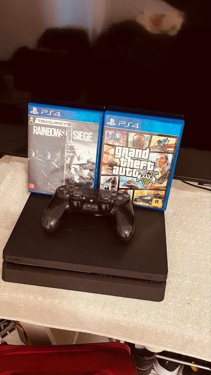 PlayStation 4 Slim 1 TB, 1 controle, 2 jogos - PS4