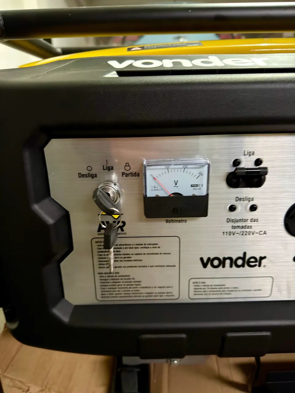 Gerador Vonder GGV 7100 a Gasolina | Partida Elétrica | 110V/220V | Excelente Estado - Foto 4
