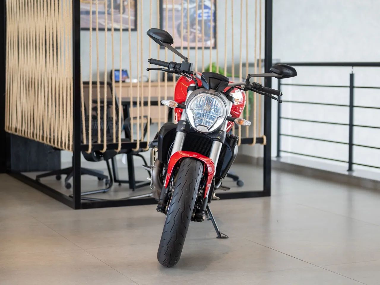 DUCATI MONSTER 821 2016 - Foto 4