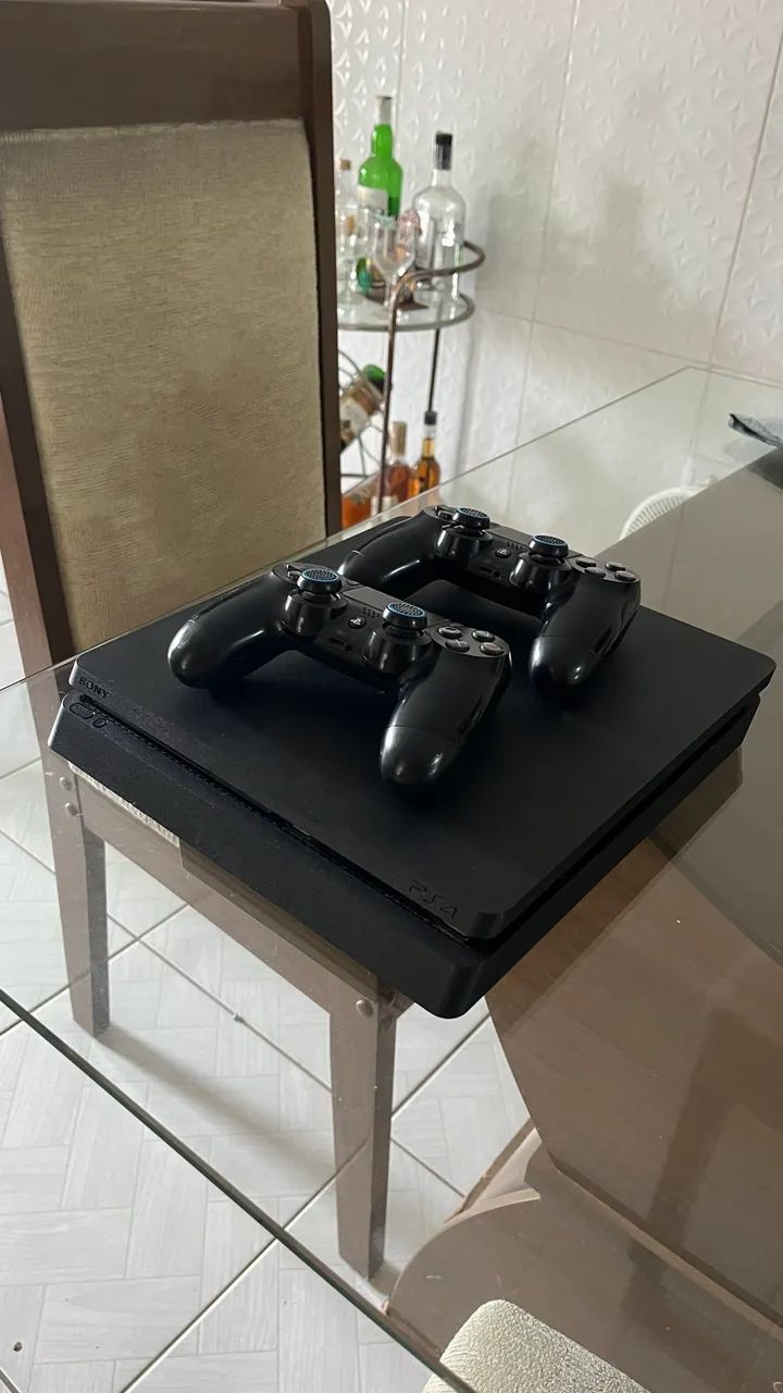 Vendo PS4 Slim 1Tb - Foto 2
