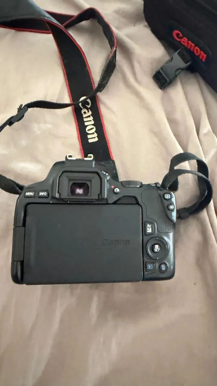 Camera profissional mais lentes 