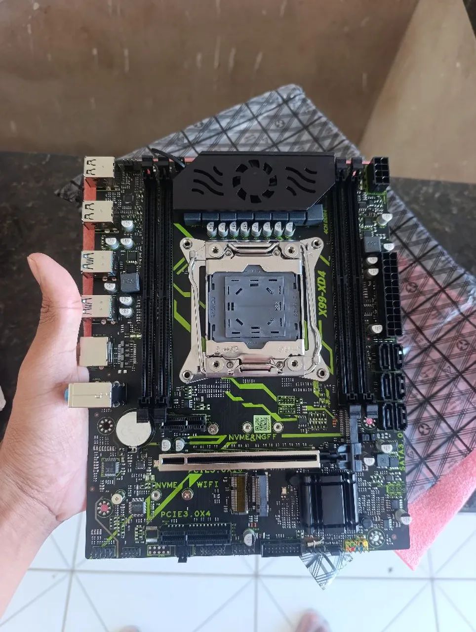 Vendo placa mãe x99 xd4