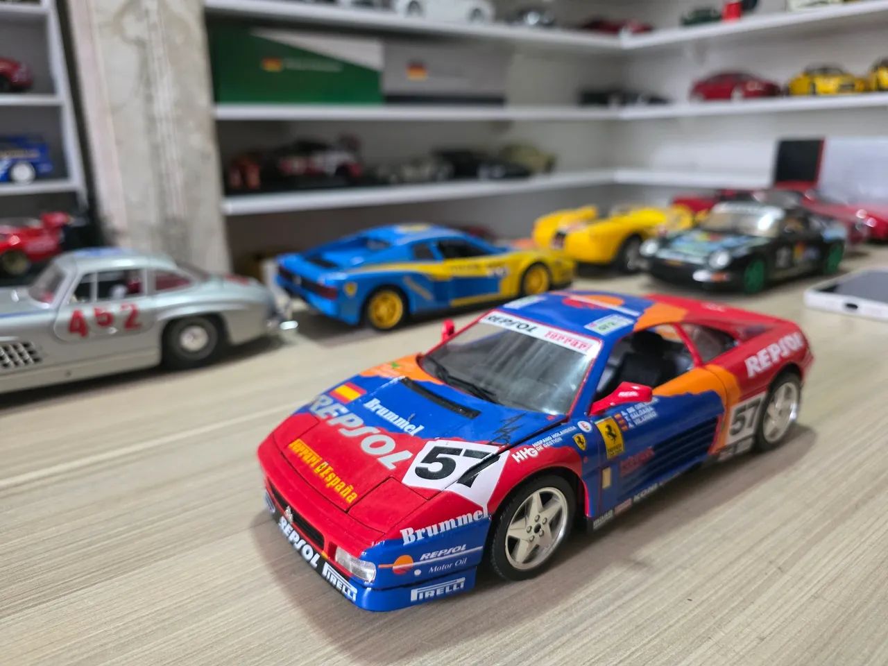 Miniatura 1.18 Ferrari 348 Repsol GT2  - Foto 2